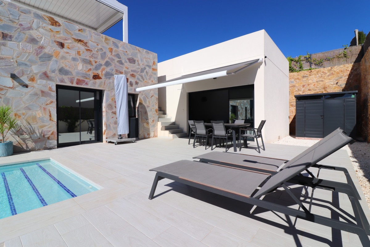 3 Bed Townhouse for sale in Algorfa Costa Blanca, Alicante, Spain