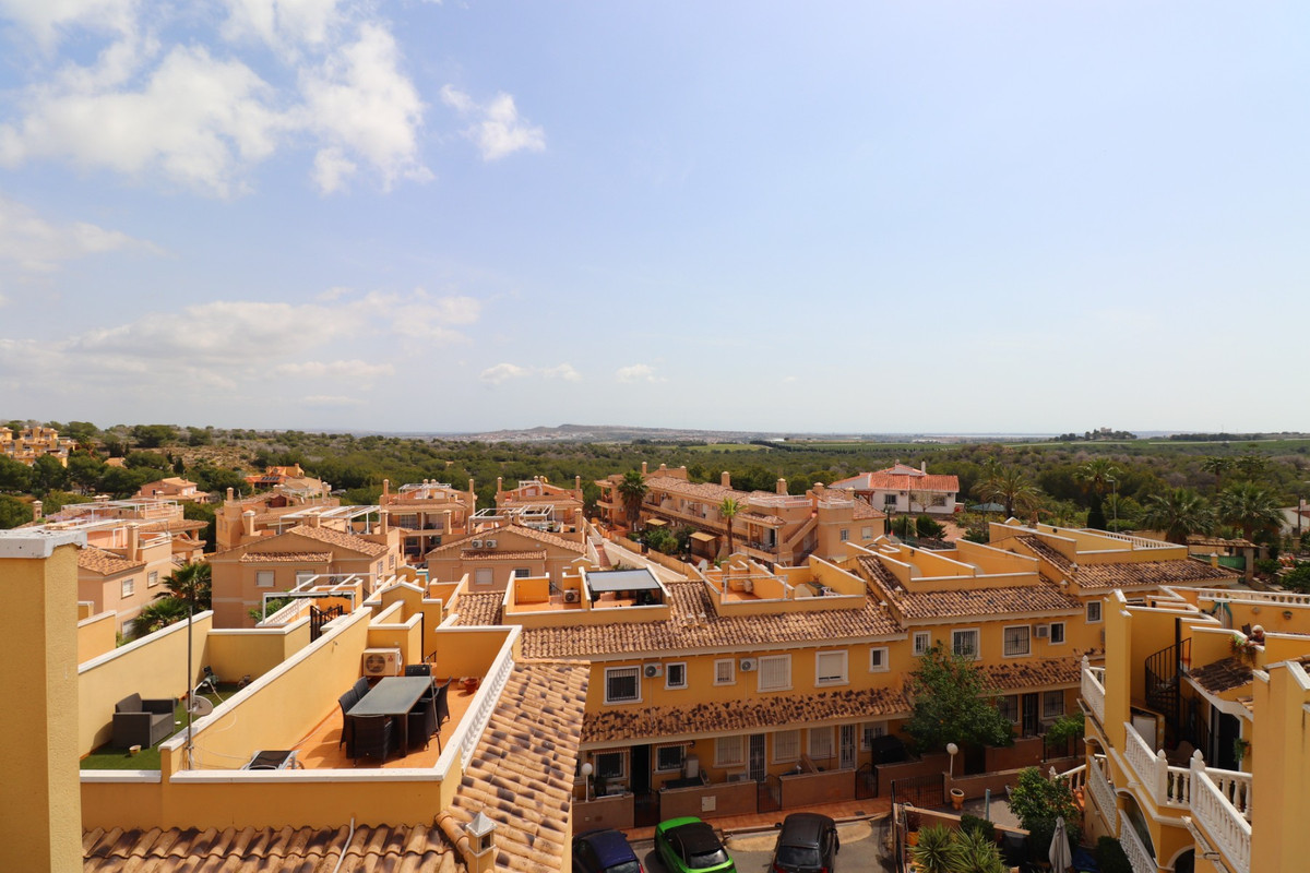 2 Bed Townhouse for sale in Montemar Costa Blanca, Alicante, Spain