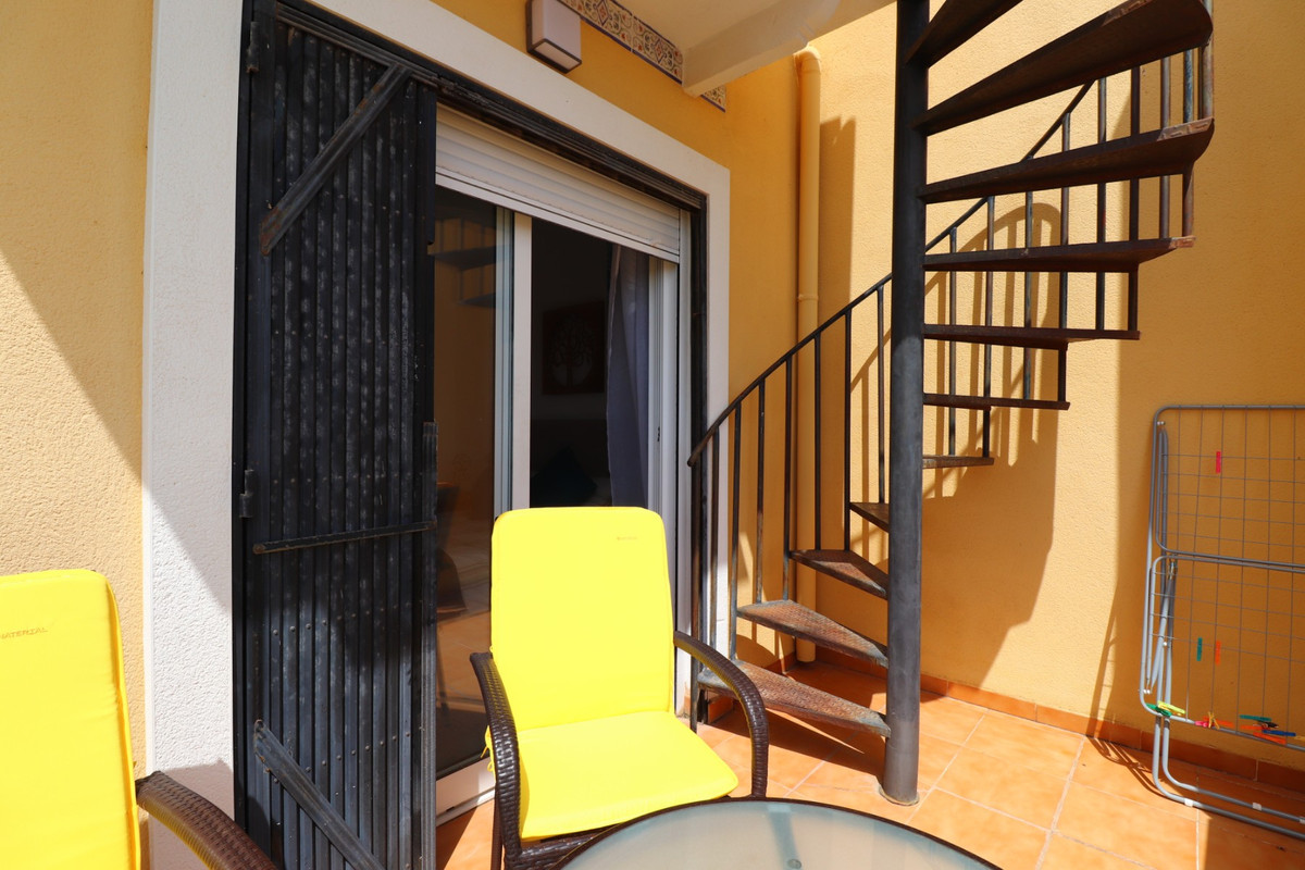 2 Bed Townhouse for sale in Montemar Costa Blanca, Alicante, Spain