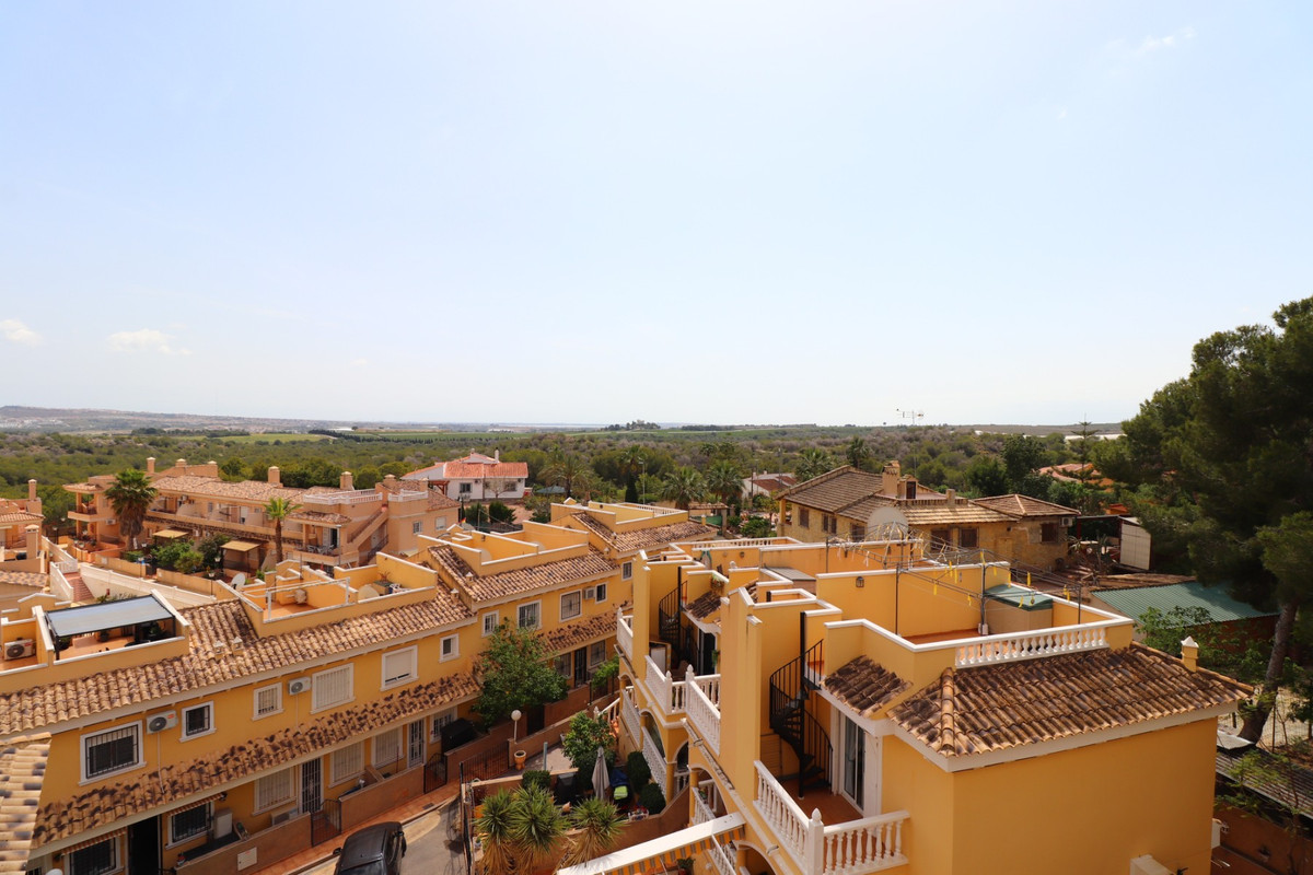 2 Bed Townhouse for sale in Montemar Costa Blanca, Alicante, Spain