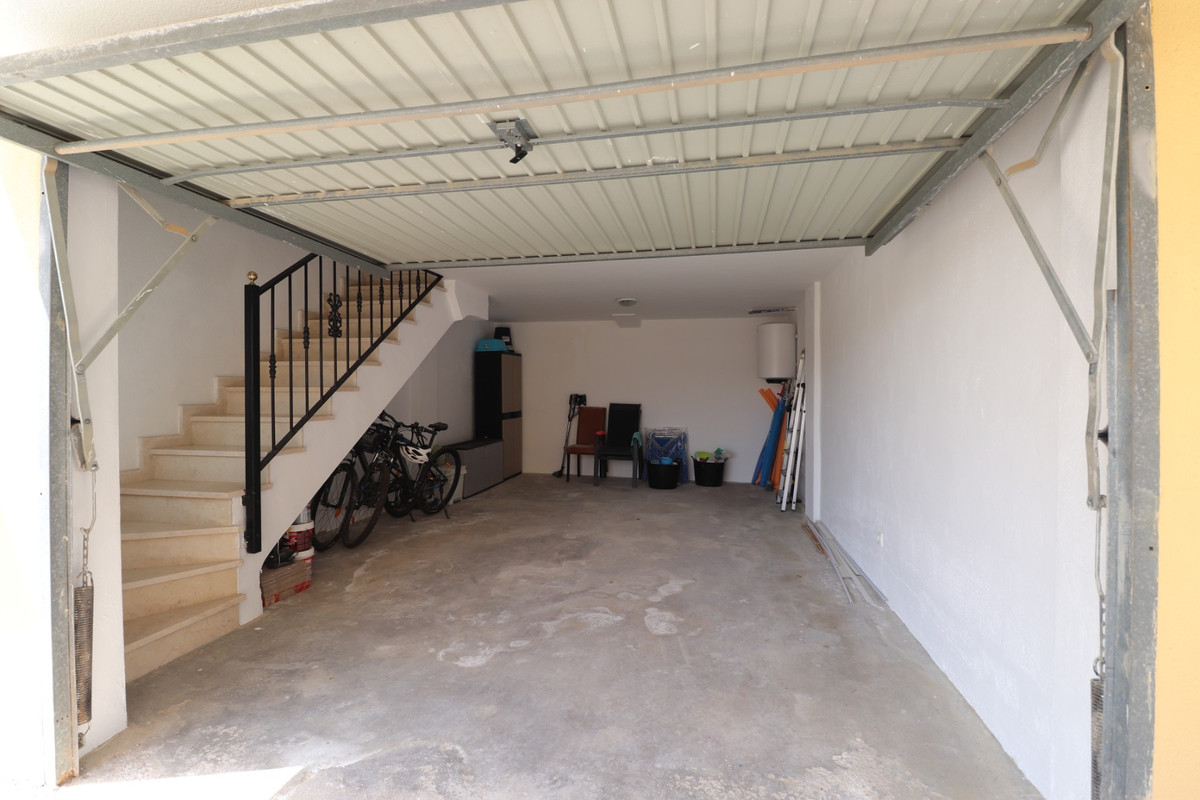 2 Bed Townhouse for sale in Montemar Costa Blanca, Alicante, Spain