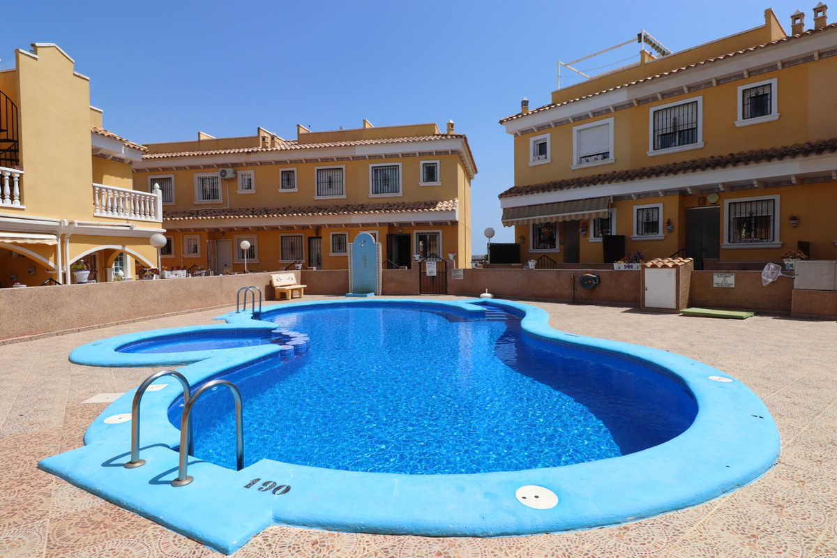 2 Bed Townhouse for sale in Montemar Costa Blanca, Alicante, Spain