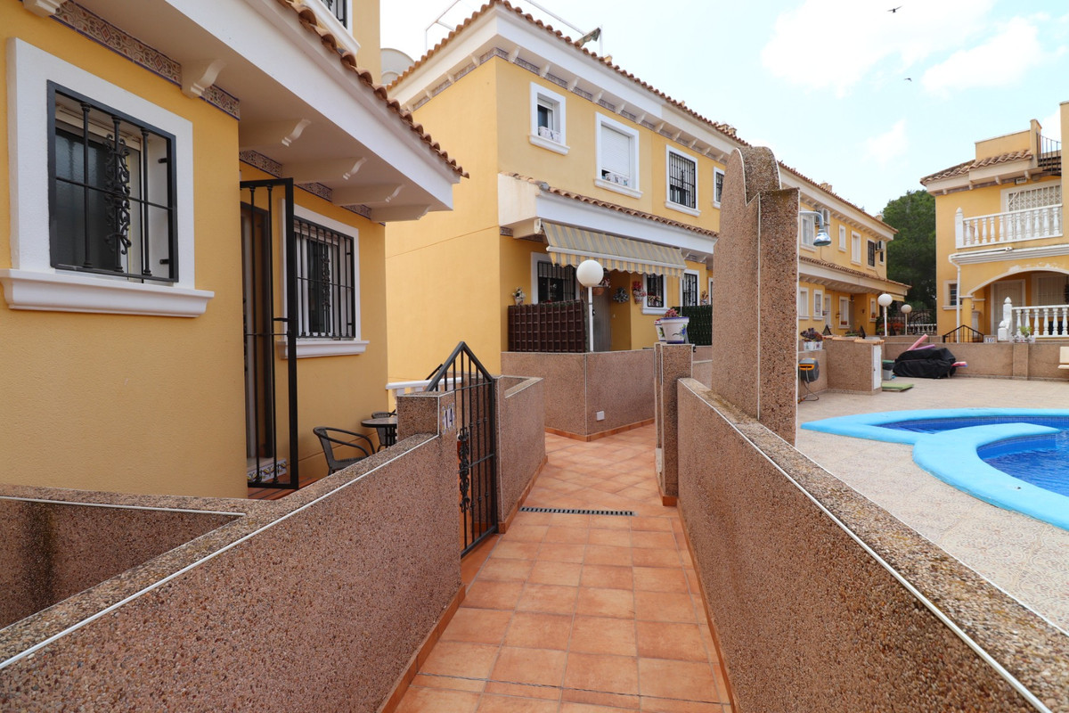 2 Bed Townhouse for sale in Montemar Costa Blanca, Alicante, Spain