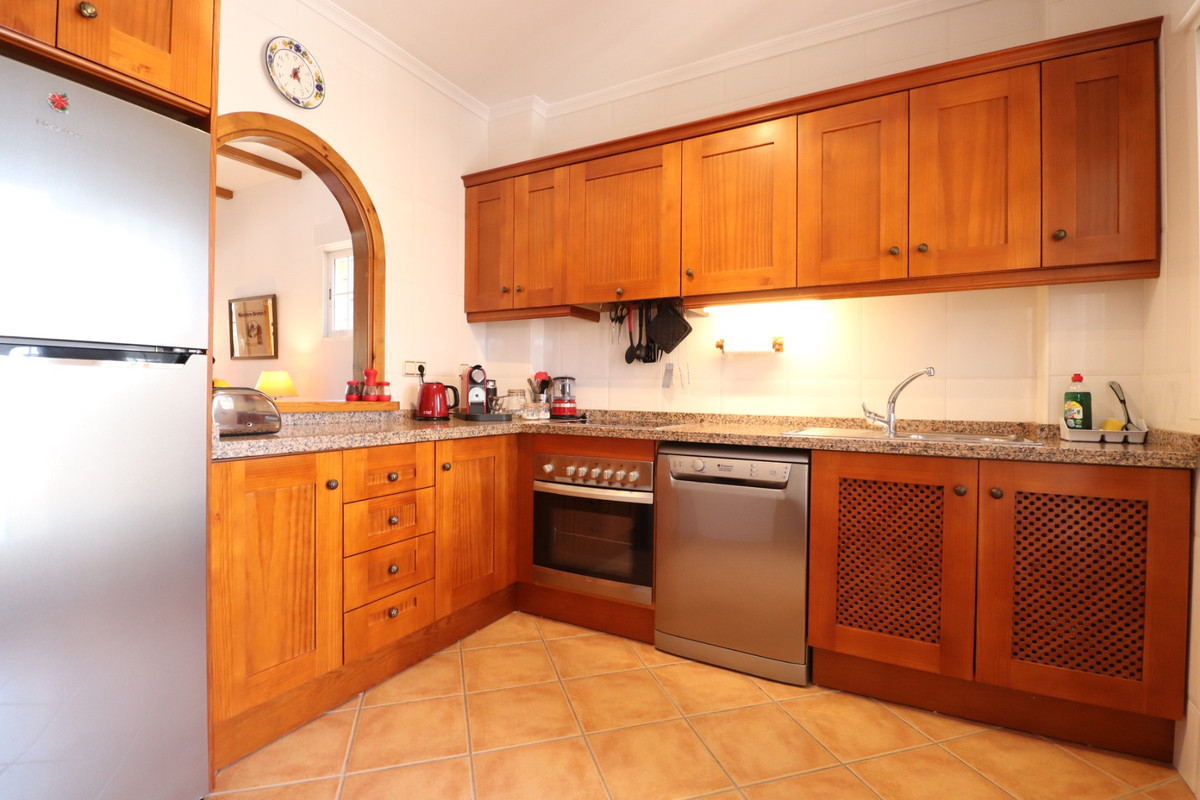 5 Bed Townhouse for sale in Lo Crispin Costa Blanca, Alicante, Spain