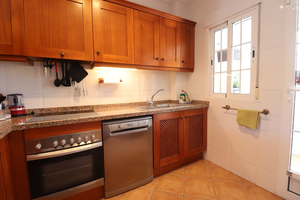 5 Bed Townhouse for sale in Lo Crispin Costa Blanca, Alicante, Spain