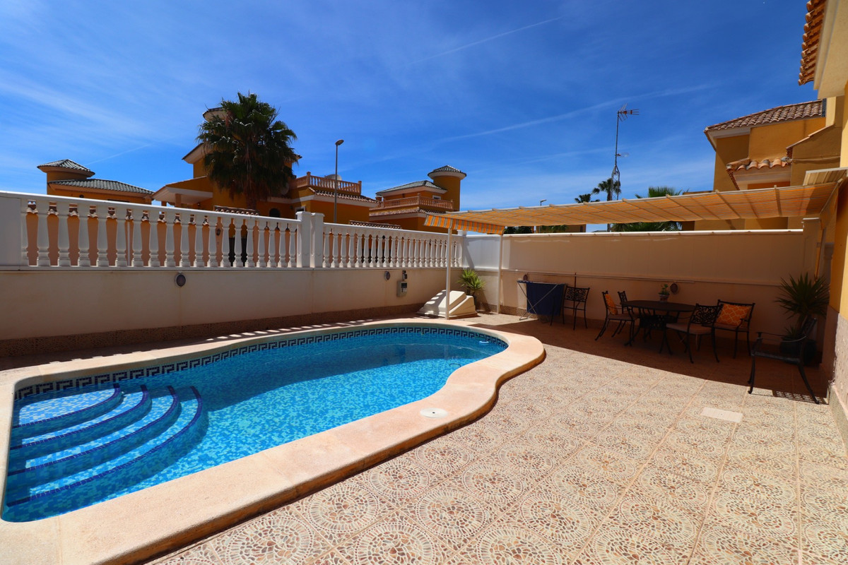 5 Bed Townhouse for sale in Lo Crispin Costa Blanca, Alicante, Spain