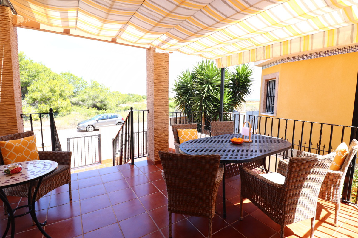 5 Bed Townhouse for sale in Lo Crispin Costa Blanca, Alicante, Spain