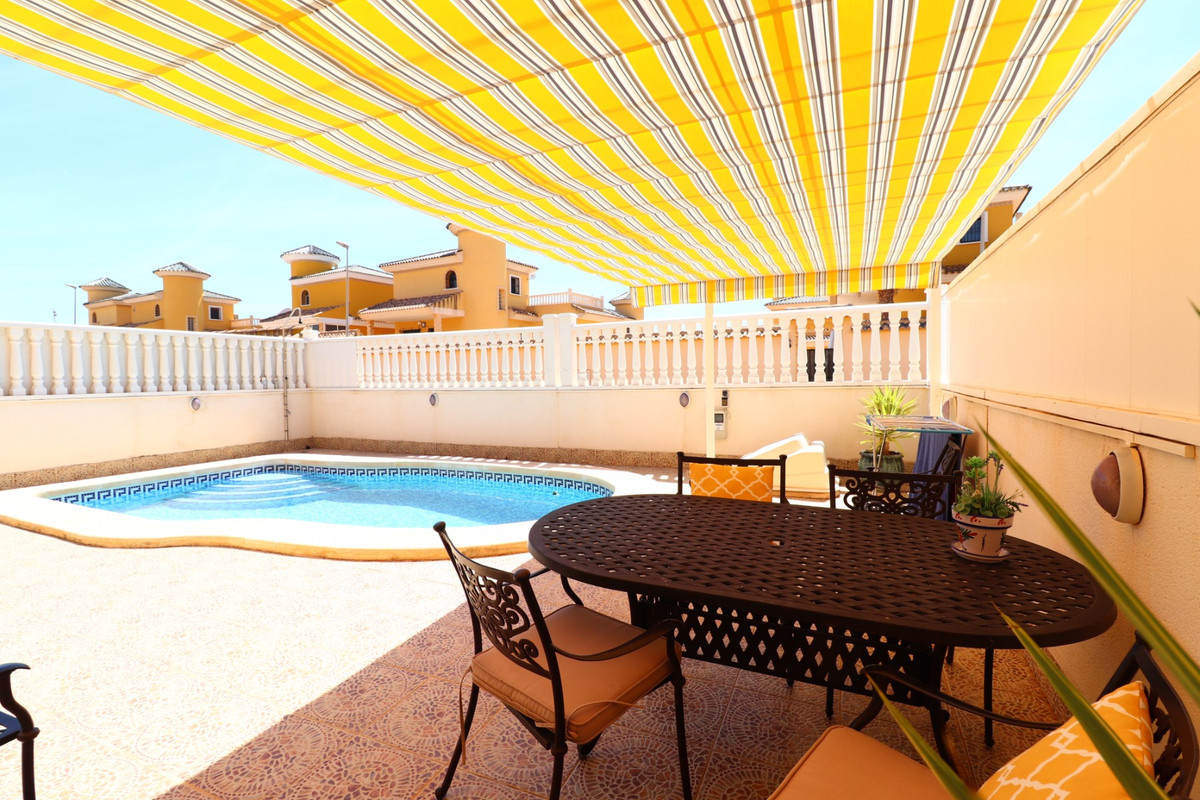 5 Bed Townhouse for sale in Lo Crispin Costa Blanca, Alicante, Spain