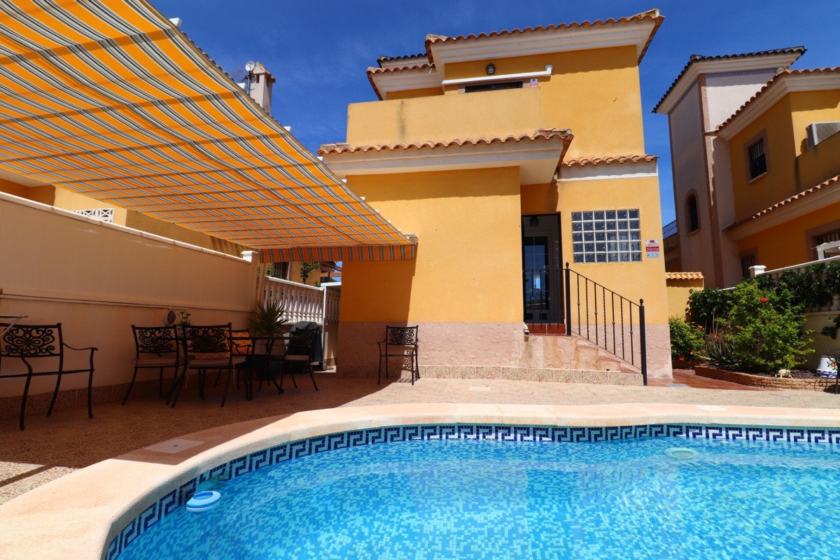 5 Bed Townhouse for sale in Lo Crispin Costa Blanca, Alicante, Spain