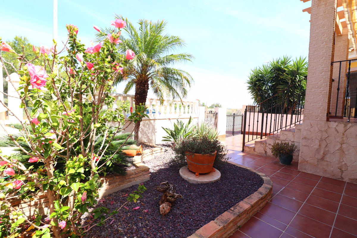 5 Bed Townhouse for sale in Lo Crispin Costa Blanca, Alicante, Spain