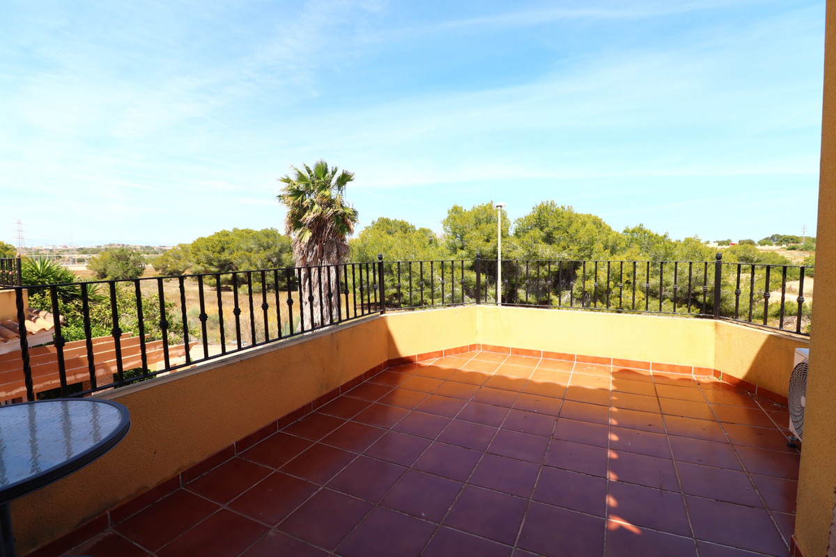 5 Bed Townhouse for sale in Lo Crispin Costa Blanca, Alicante, Spain