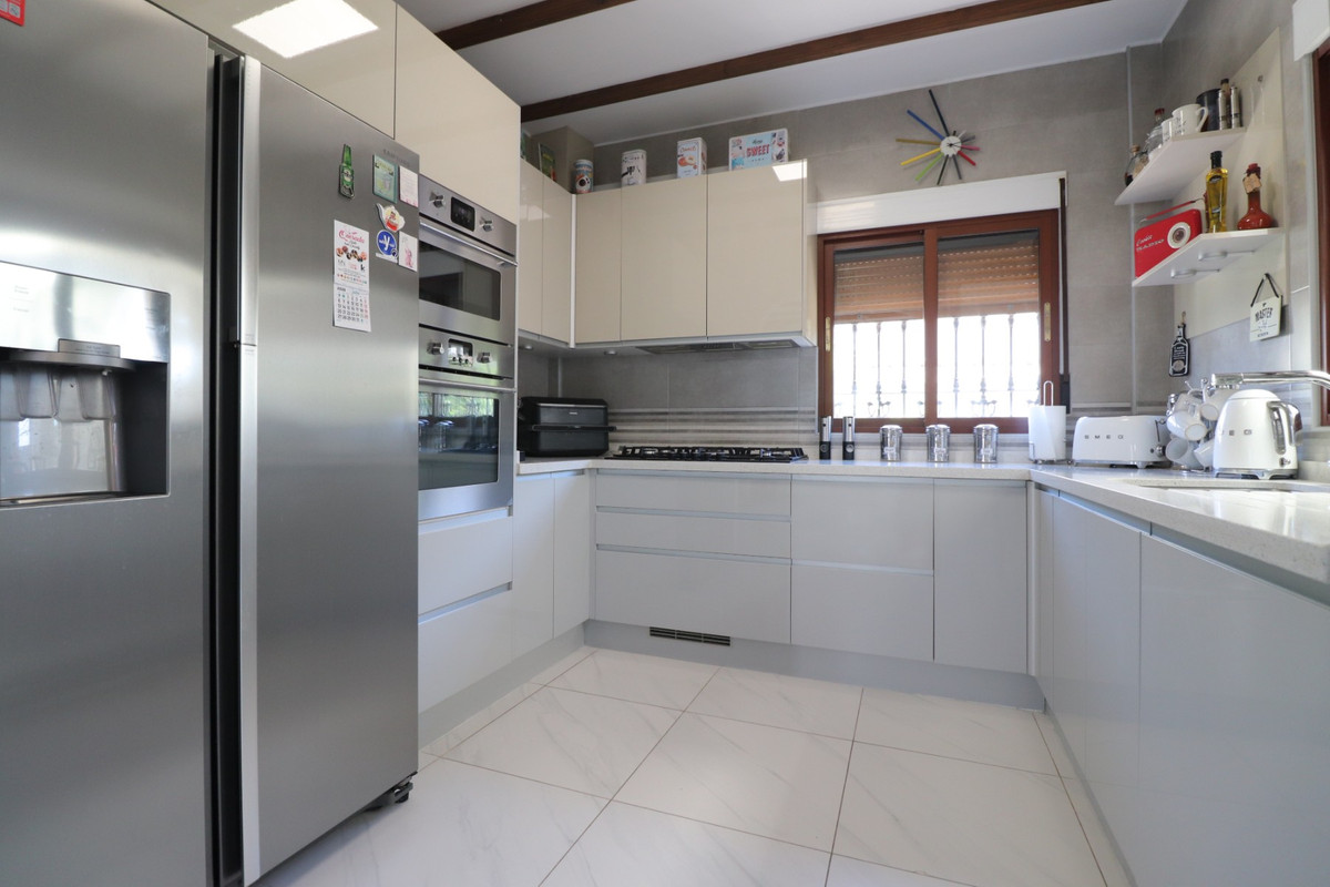 Se vende Villa - Chalet de 3 dormitorios en Costa Blanca, Alicante, España