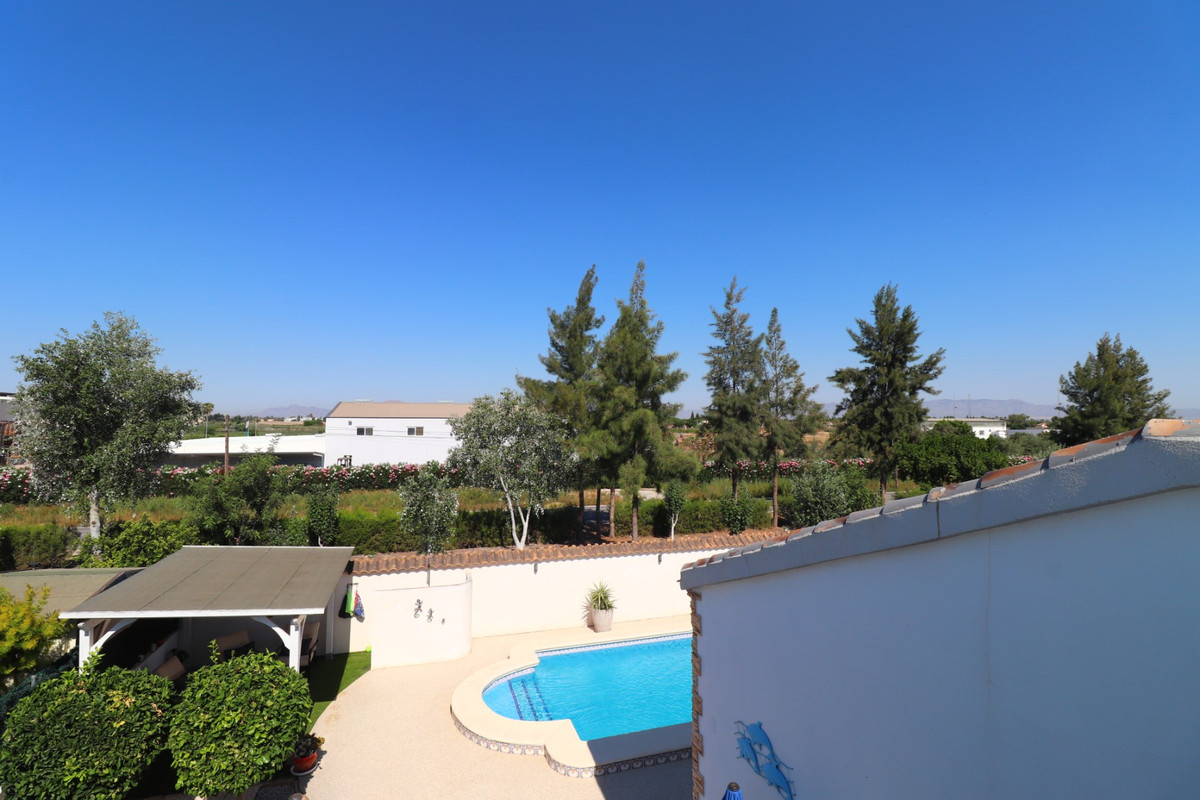 Se vende Villa - Chalet de 3 dormitorios en Costa Blanca, Alicante, España