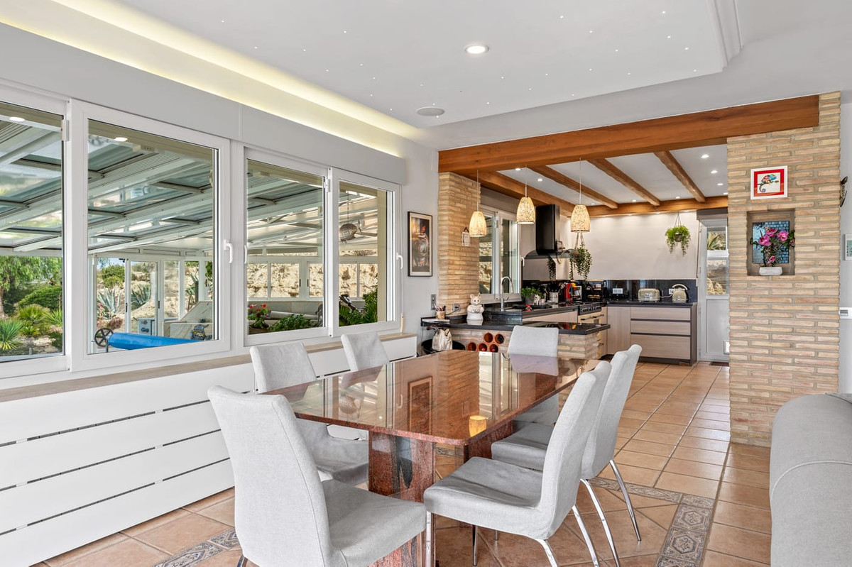 4 Bed Townhouse for sale in Torremendo Costa Blanca, Alicante, Spain