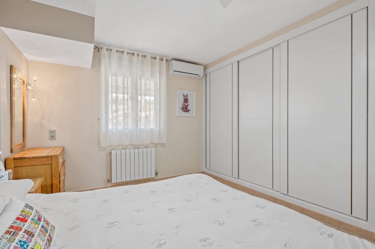 4 Bed Townhouse for sale in Torremendo Costa Blanca, Alicante, Spain