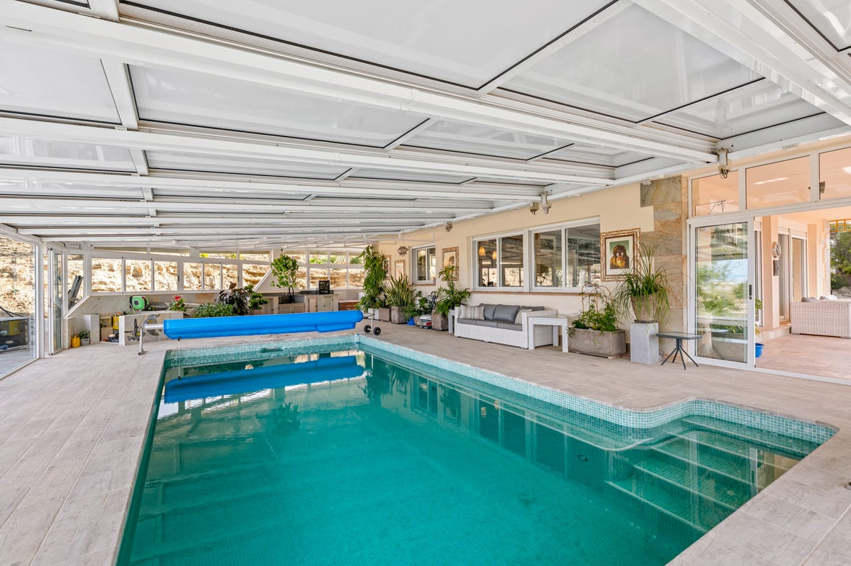 4 Bed Townhouse for sale in Torremendo Costa Blanca, Alicante, Spain