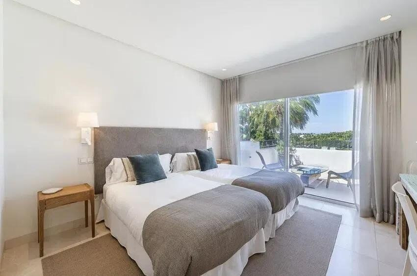 3 Bed Apartment for sale in Marbella Costa Del Sol, Málaga, Spain