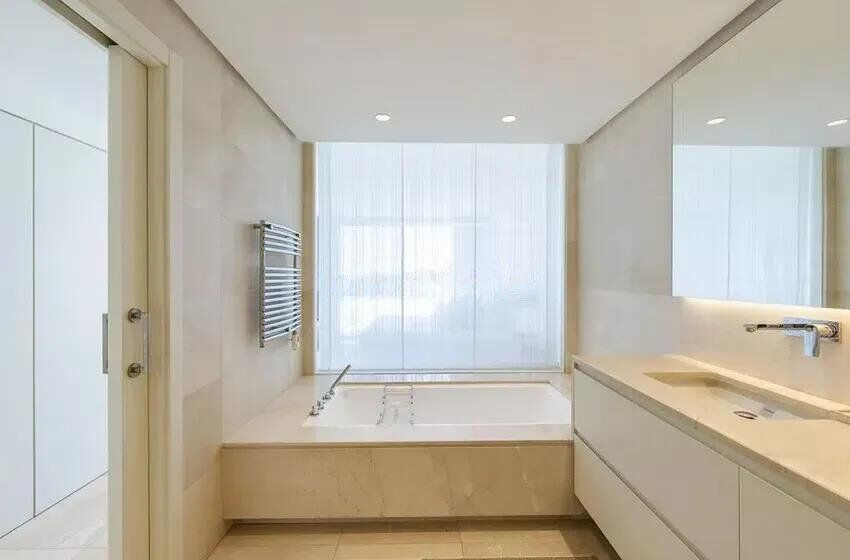 3 Bed Apartment for sale in Marbella Costa Del Sol, Málaga, Spain