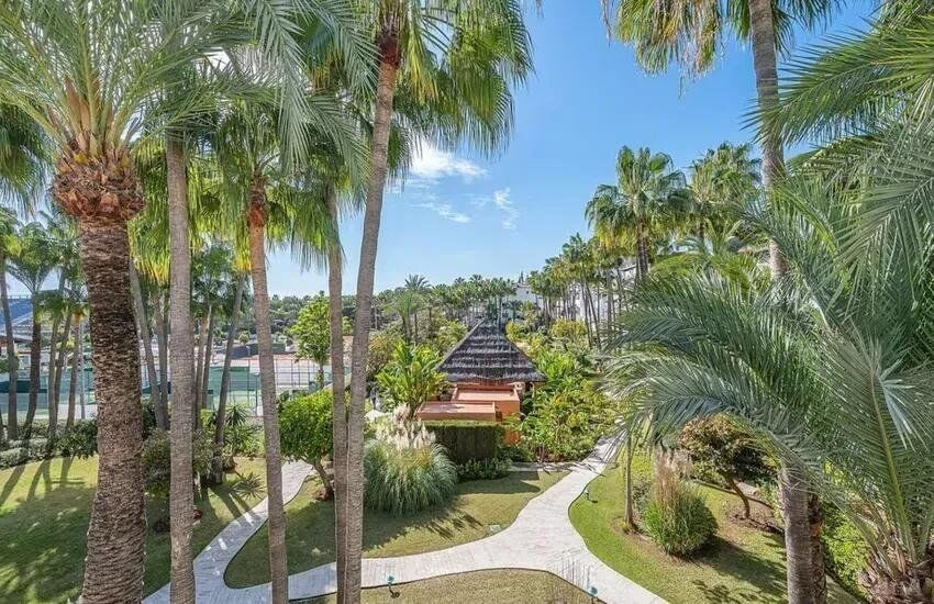 3 Bed Apartment for sale in Marbella Costa Del Sol, Málaga, Spain