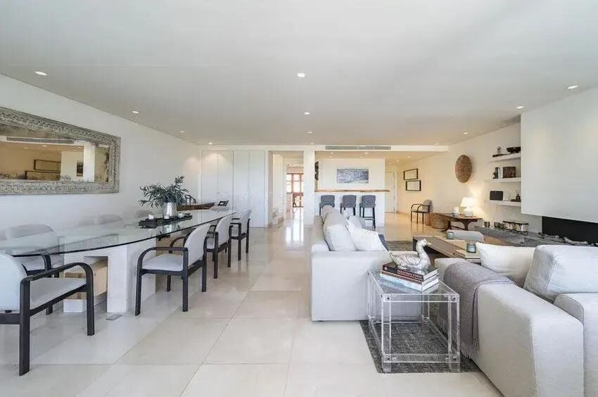 3 Bed Apartment for sale in Marbella Costa Del Sol, Málaga, Spain