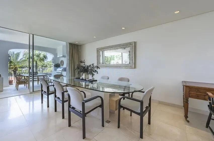 3 Bed Apartment for sale in Marbella Costa Del Sol, Málaga, Spain