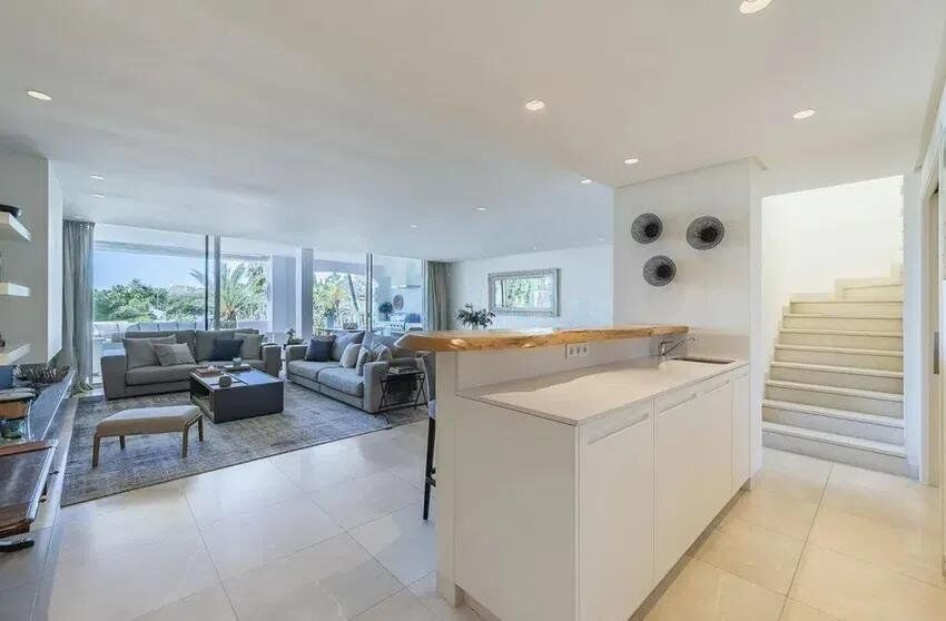 3 Bed Apartment for sale in Marbella Costa Del Sol, Málaga, Spain