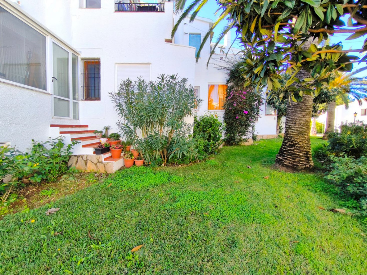 1 Bed Apartment for sale in Sella Costa Blanca, Alicante, Spain