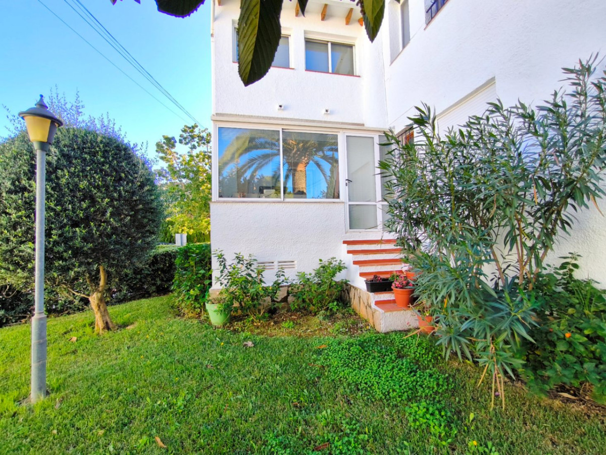1 Bed Apartment for sale in Sella Costa Blanca, Alicante, Spain