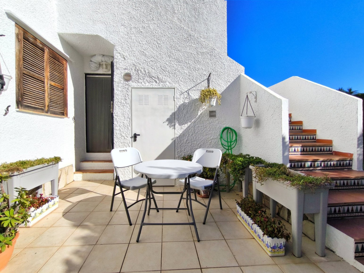 1 Bed Apartment for sale in Sella Costa Blanca, Alicante, Spain
