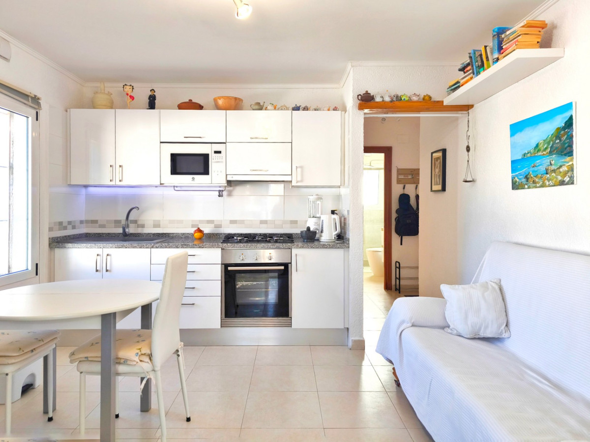 1 Bed Apartment for sale in Sella Costa Blanca, Alicante, Spain