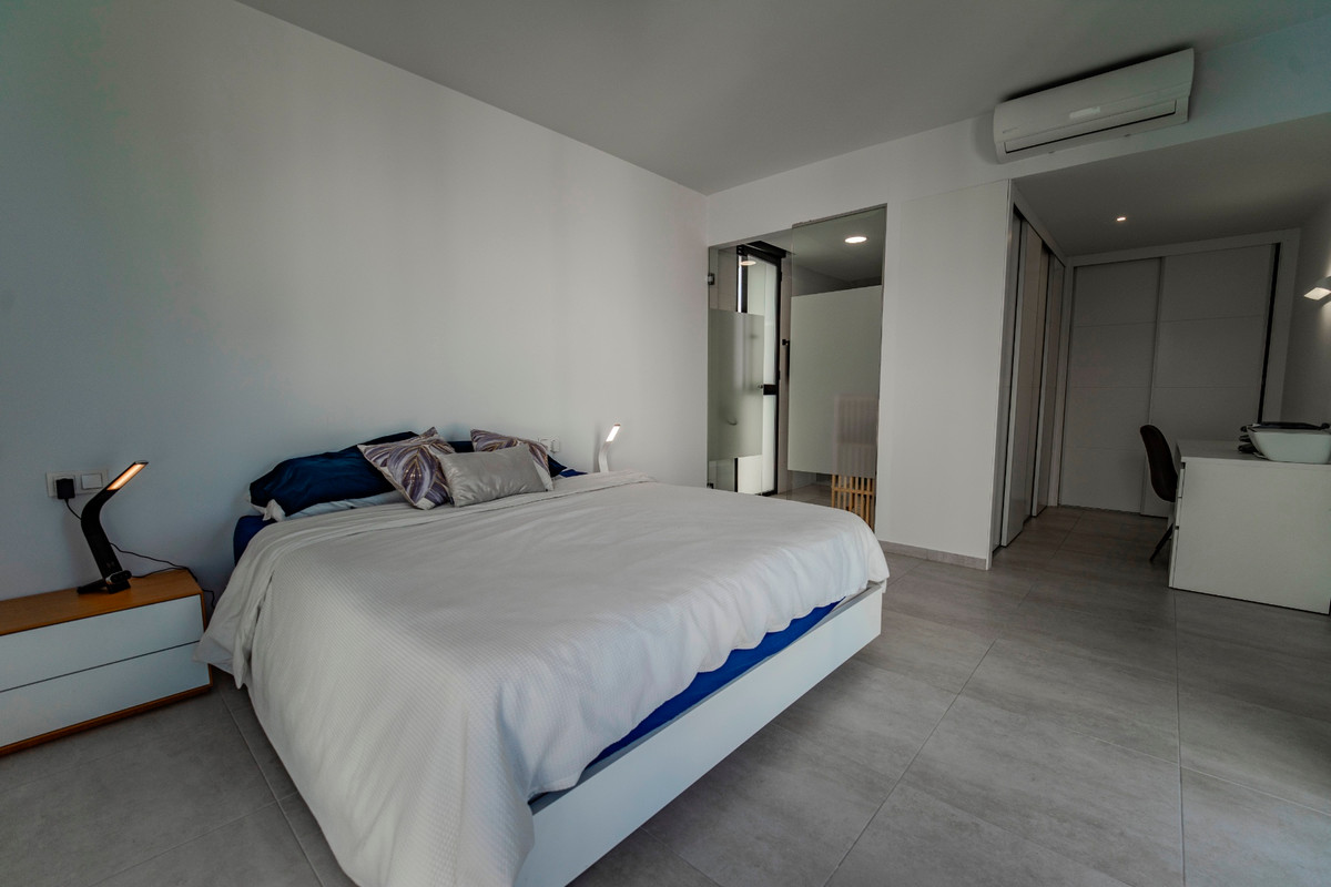 Se vende Pareada de 3 dormitorios en Costa Blanca, Alicante, España
