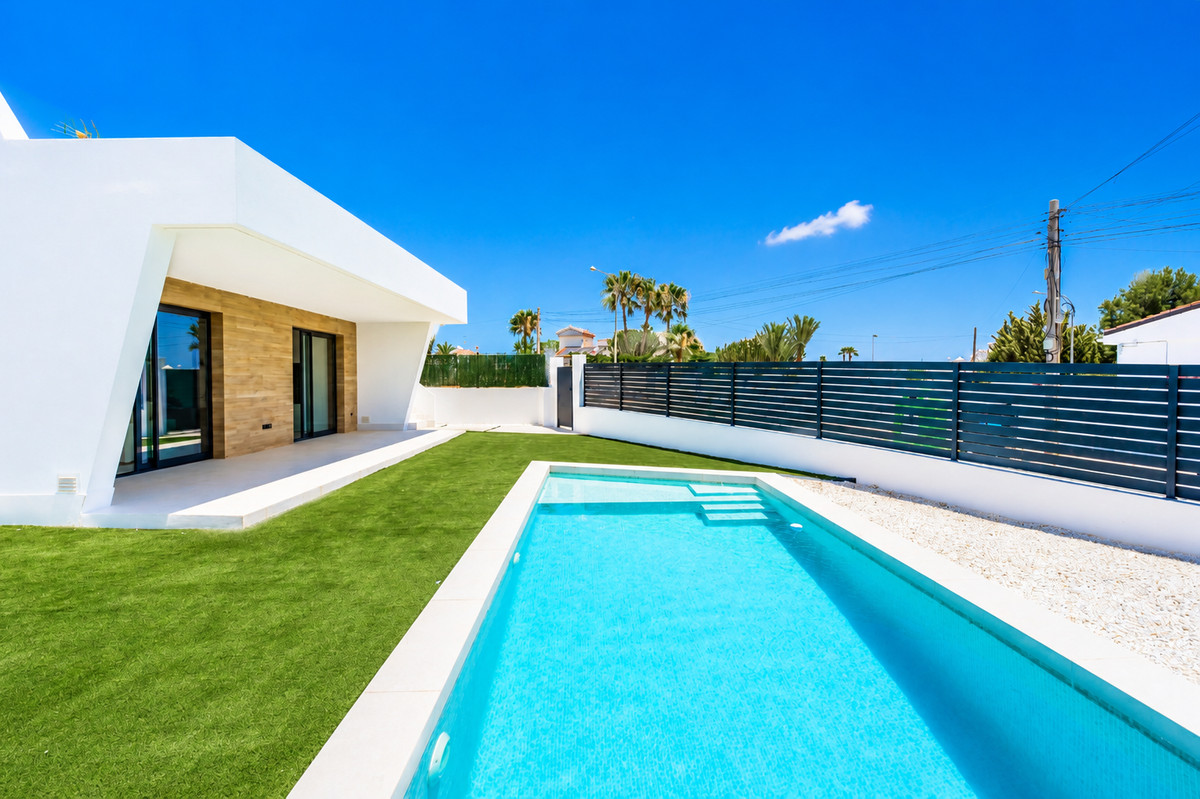 3 Bed Townhouse for sale in Ciudad Quesada Costa Blanca, Alicante, Spain