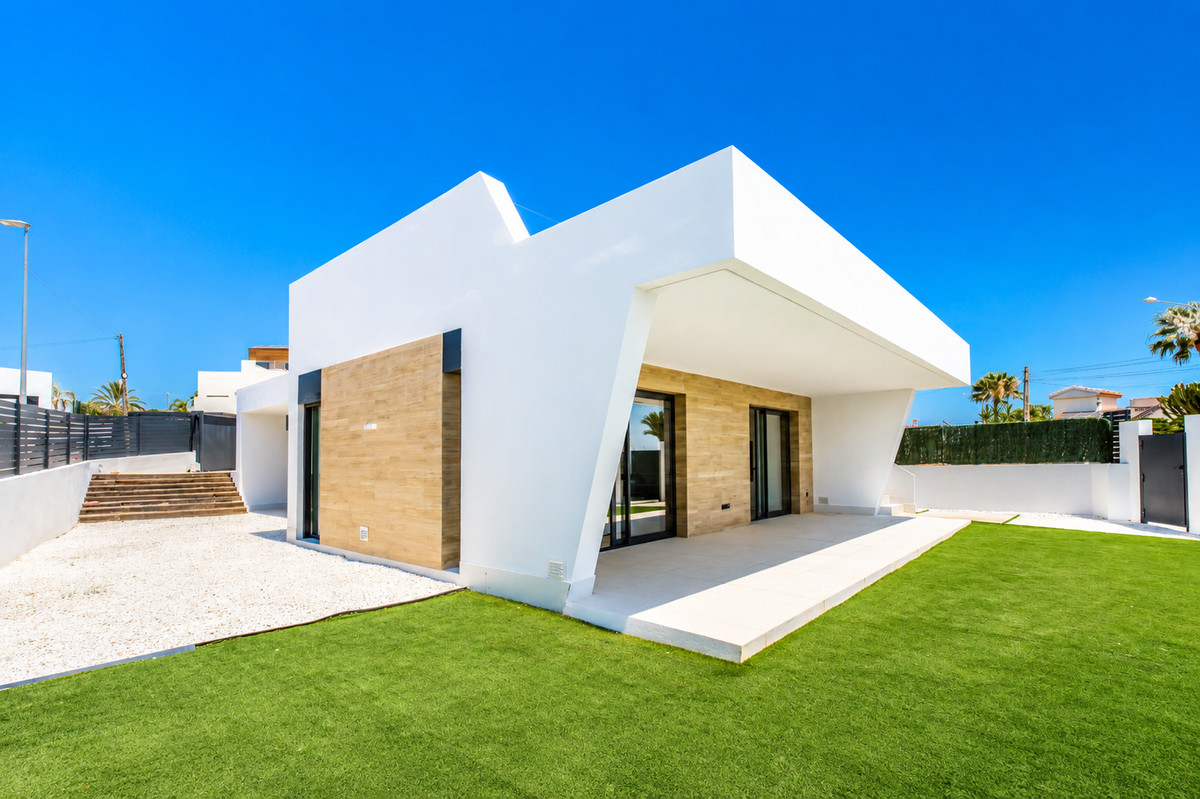 3 Bed Townhouse for sale in Ciudad Quesada Costa Blanca, Alicante, Spain
