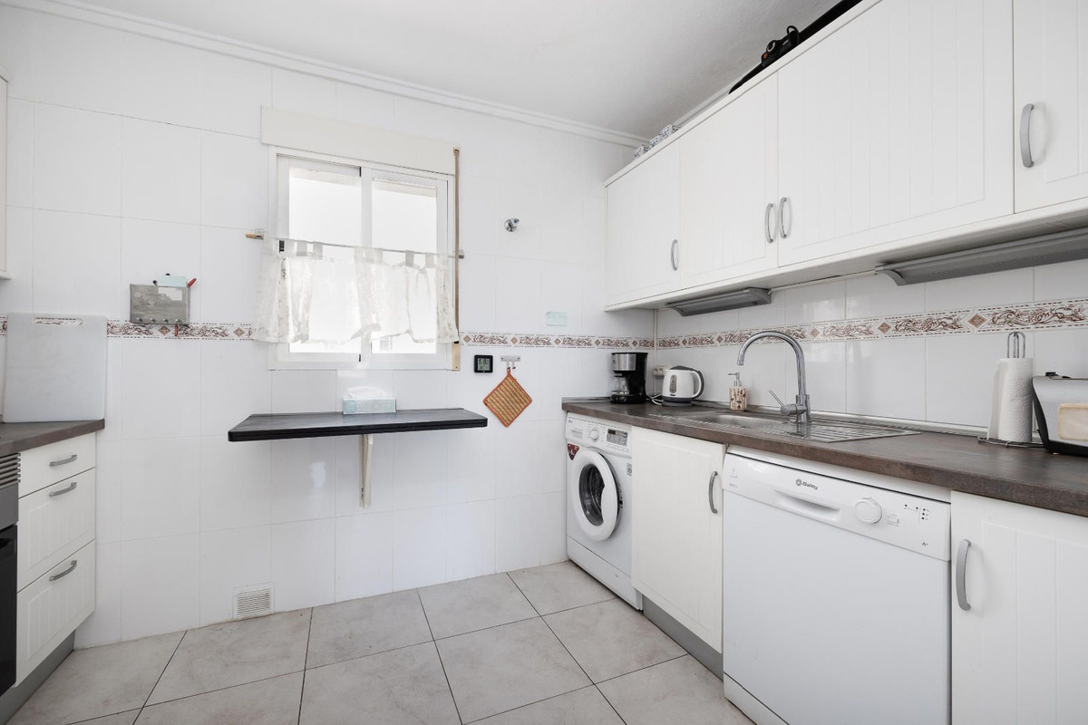 2 Bed Apartment for sale in Torrevieja Costa Blanca, Alicante, Spain
