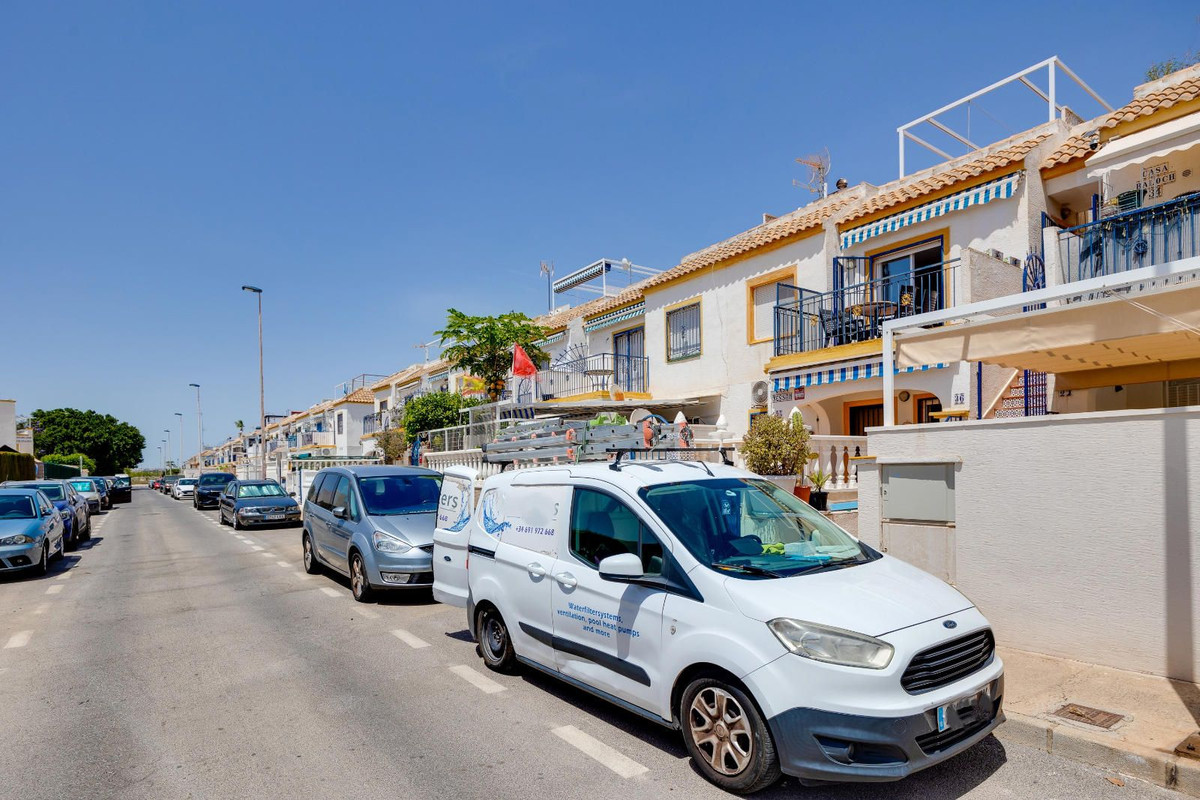 2 Bed Apartment for sale in Torrevieja Costa Blanca, Alicante, Spain