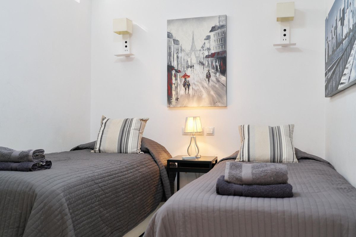 2 Bed Apartment for sale in Marbella Costa Del Sol, Málaga, Spain
