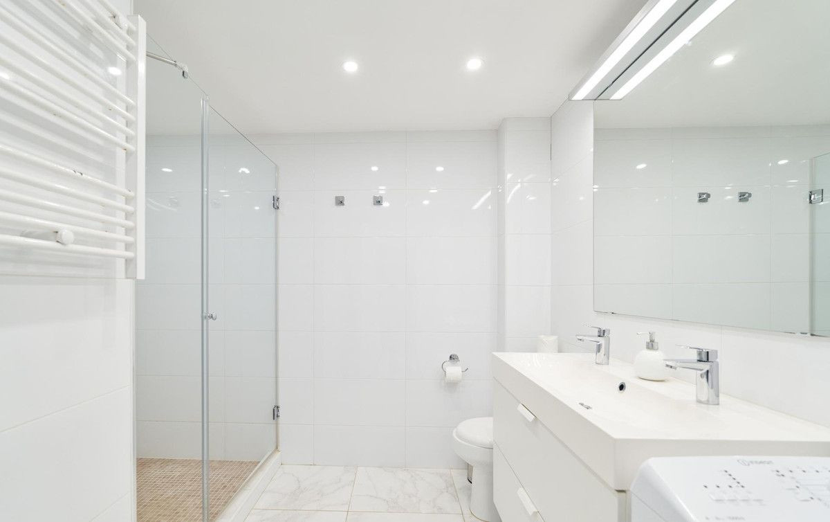 2 Bed Apartment for sale in Marbella Costa Del Sol, Málaga, Spain