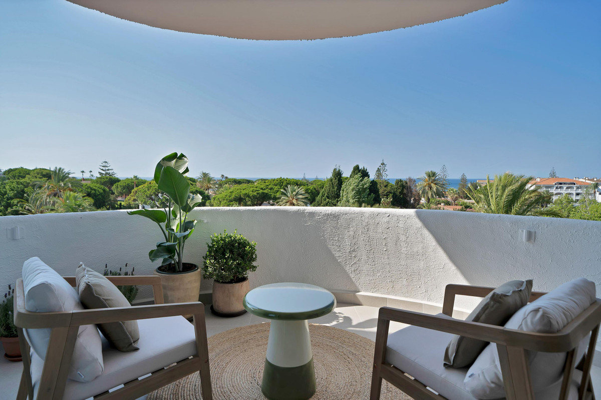 Apartment for sale in Marbella Costa Del Sol, Málaga, Spain