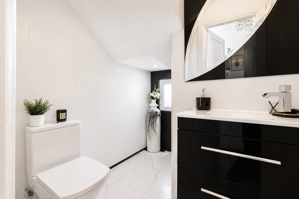 4 Bed Townhouse for sale in Atalaya Costa Del Sol, Málaga, Spain