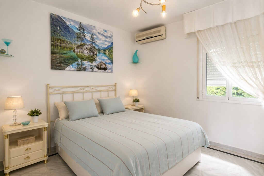 4 Bed Townhouse for sale in Atalaya Costa Del Sol, Málaga, Spain