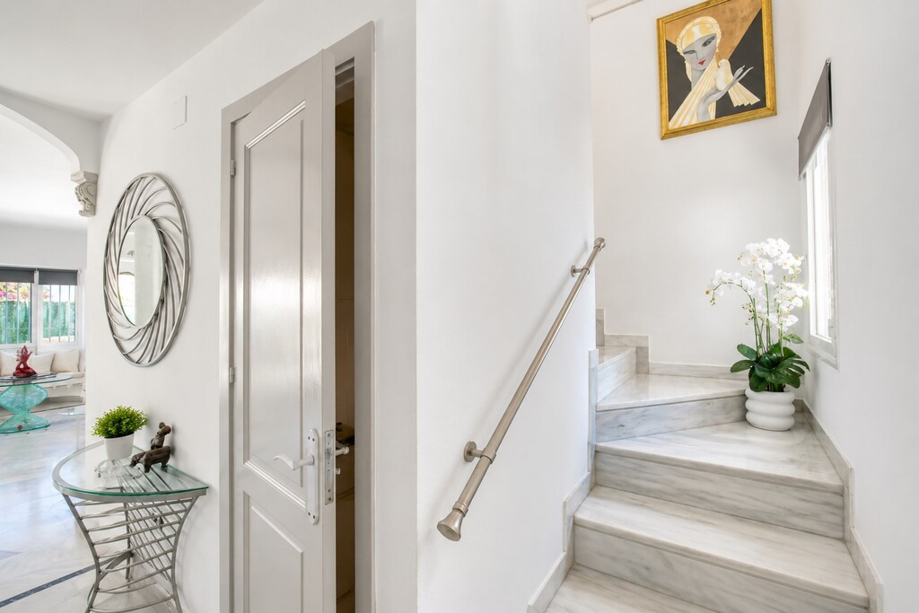 4 Bed Townhouse for sale in Atalaya Costa Del Sol, Málaga, Spain