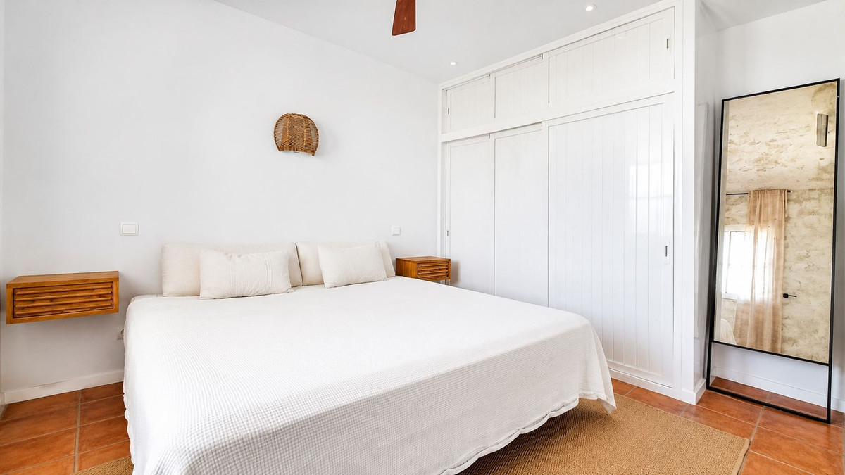Se vende Villa - Chalet de 4 dormitorios en Costa Del Sol, Málaga, España