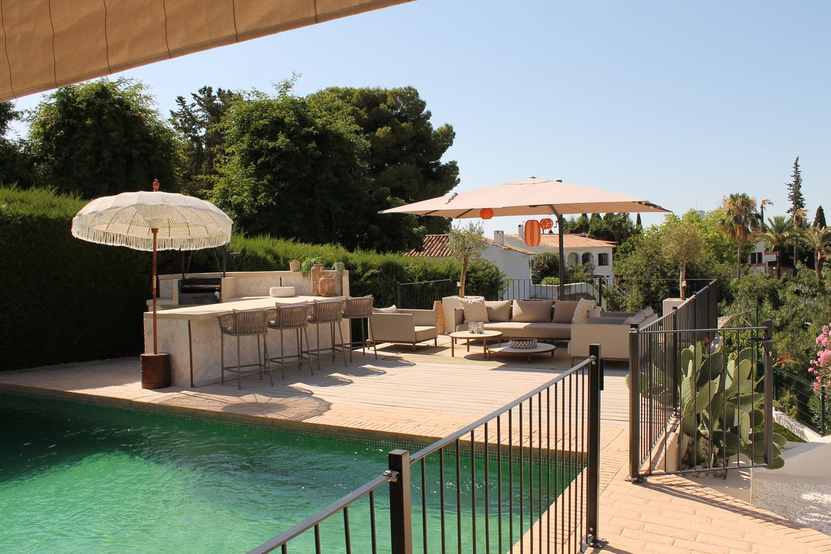 Se vende Villa - Chalet de 4 dormitorios en Costa Del Sol, Málaga, España