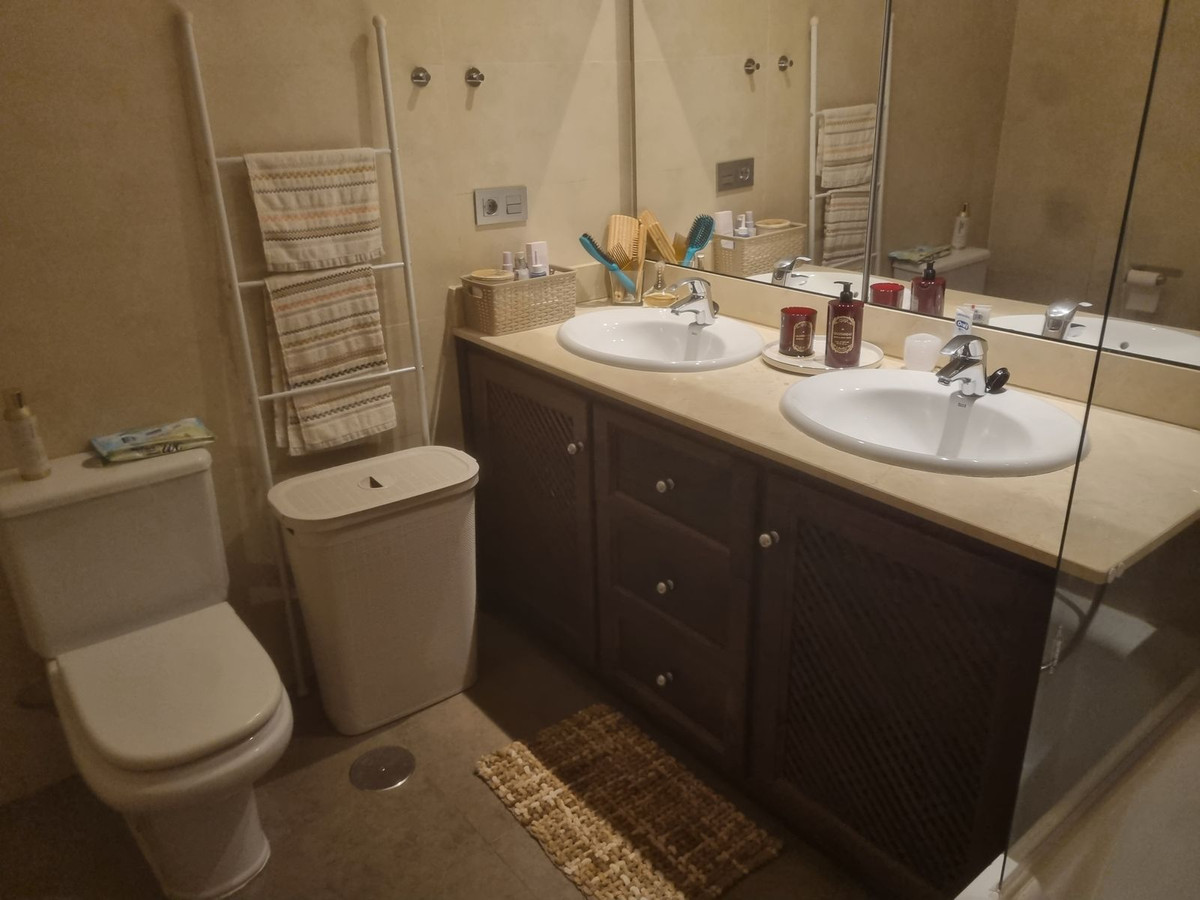 3 Bed Apartment for sale in Benalmadena Costa Del Sol, Málaga, Spain