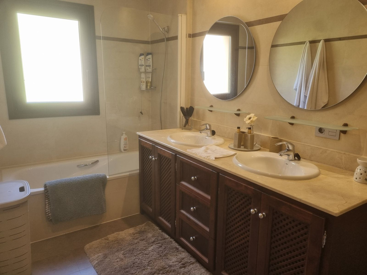 3 Bed Apartment for sale in Benalmadena Costa Del Sol, Málaga, Spain