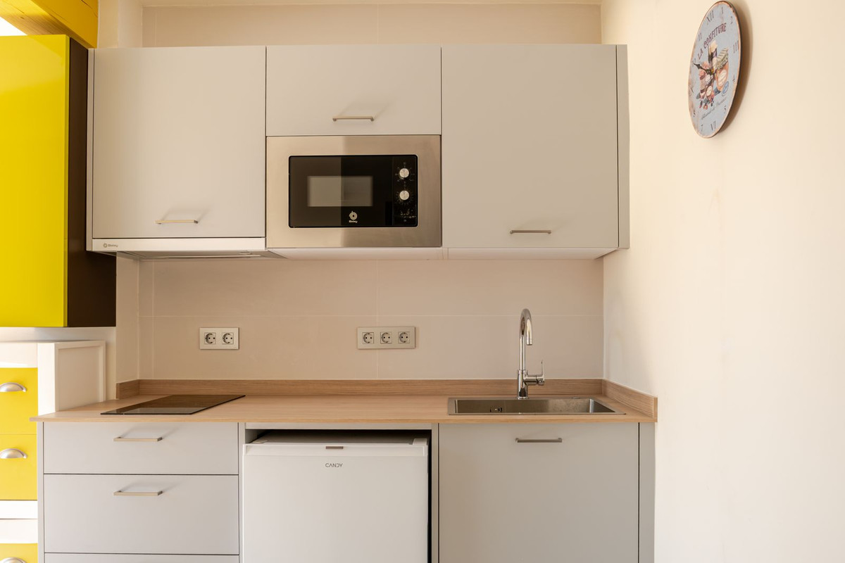 5 Bed Townhouse for sale in El Madroñal Costa Del Sol, Málaga, Spain