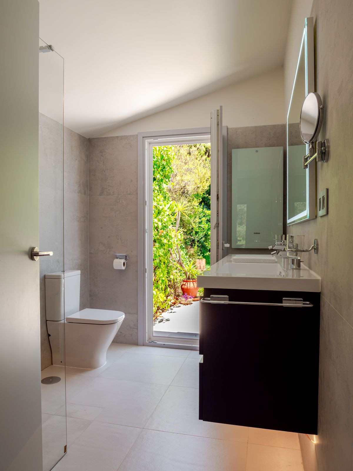 5 Bed Townhouse for sale in El Madroñal Costa Del Sol, Málaga, Spain