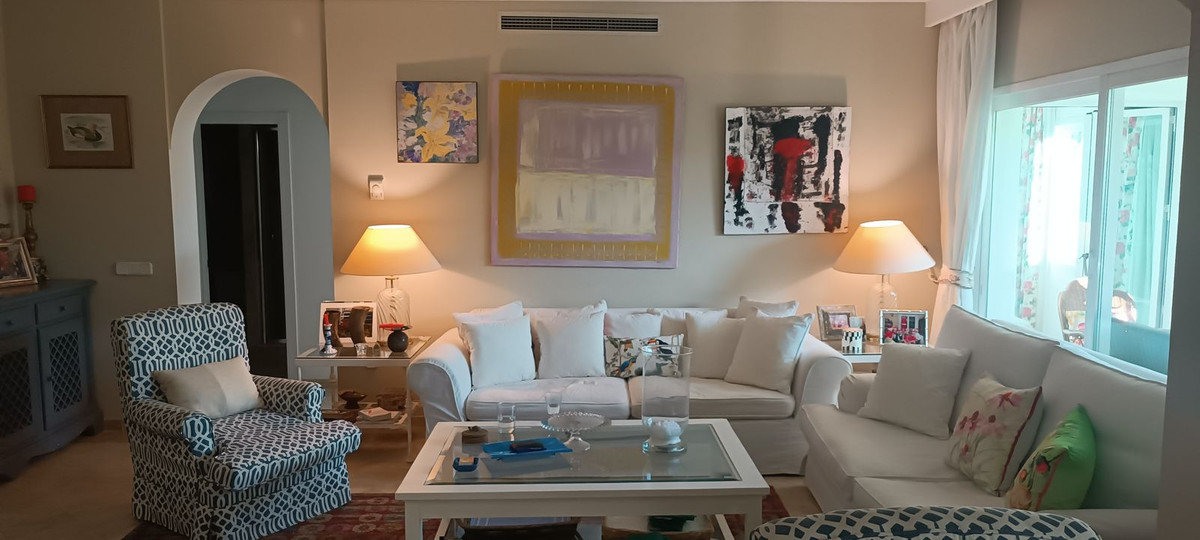 3 Bed Apartment for sale in Estepona Costa Del Sol, Málaga, Spain