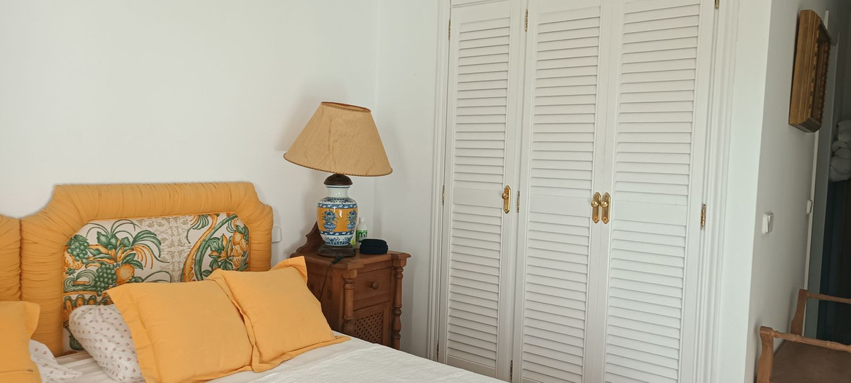 3 Bed Apartment for sale in Estepona Costa Del Sol, Málaga, Spain
