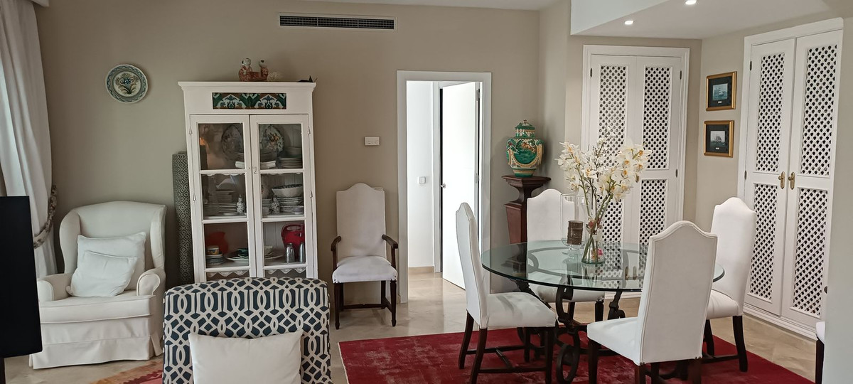 3 Bed Apartment for sale in Estepona Costa Del Sol, Málaga, Spain